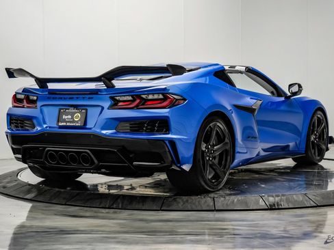 Used 2024 Chevrolet Corvette Z06 w/ Z07 Performance Package RWD image 24