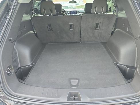 Used 2019 Chevrolet Blazer LT FWD image 12