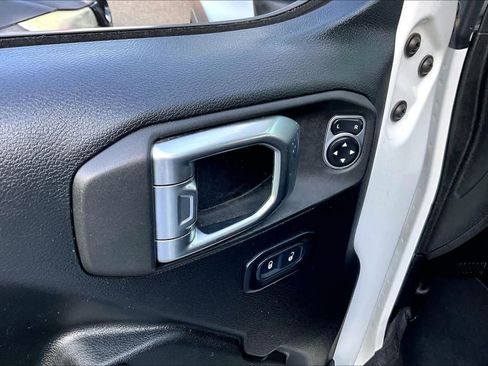 Used 2019 Jeep Wrangler Unlimited Sport AWD/4WD image 31