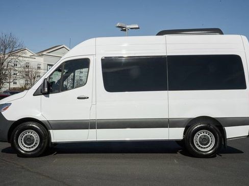 Used 2024 Mercedes-Benz Sprinter 2500 image 4
