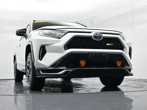 Used 2021 Toyota RAV4 XSE image 55