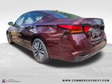 Used 2024 Nissan Altima 2.5 SV image 2