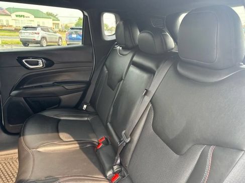 Used 2025 Jeep Compass Trailhawk AWD/4WD image 10