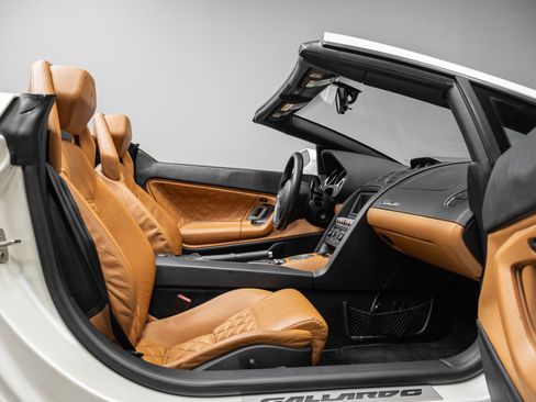 Used 2010 Lamborghini Gallardo LP 560-4 image 24