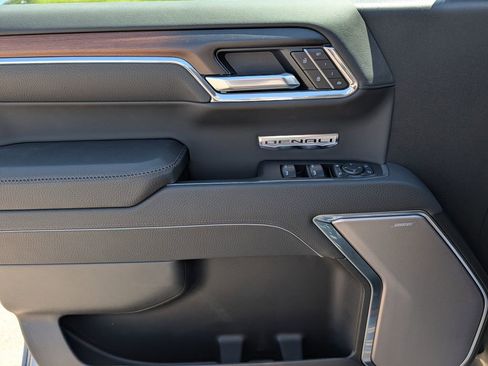 New 2026 GMC Sierra 1500 Denali w/ Technology Package AWD/4WD image 19