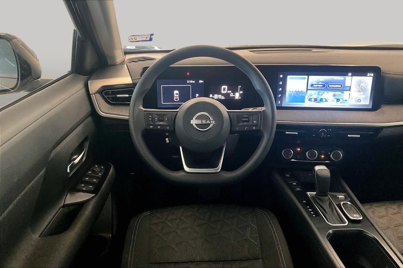 Used 2025 Nissan Kicks SV FWD image 16