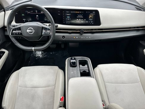 Used 2023 Nissan Ariya FWD image 16