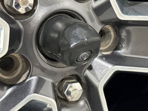 Used 2020 Jeep Wrangler Unlimited Sahara w/ Uconnect 4C Nav & Sound Group image 24