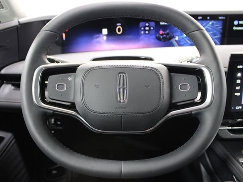New 2026 Lincoln Nautilus Reserve w/ Jet Appearance Package AWD/4WD image 36