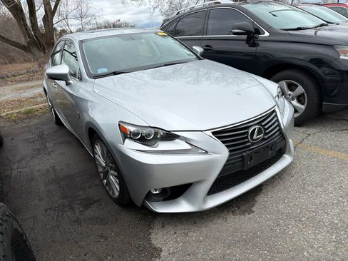 Used 2015 Lexus IS 250 AWD w/ Navigation System Package image 4