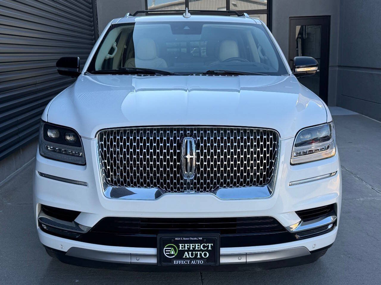 Used 2021 Lincoln Navigator Reserve w/ Luxury Package AWD/4WD image 4