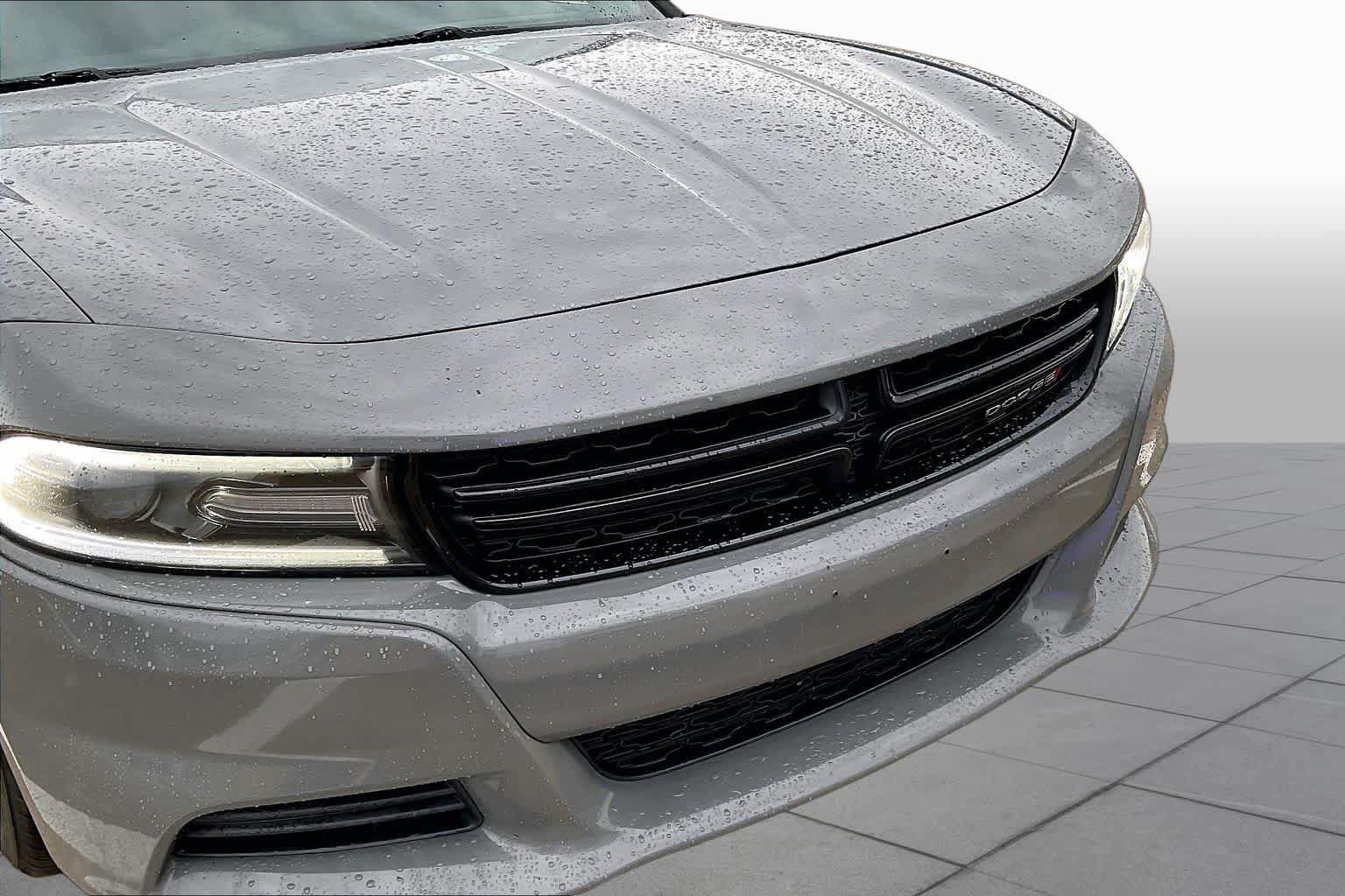Used 2019 Dodge Charger SXT RWD image 28