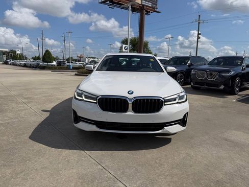 Certified 2023 BMW 530i w/ Convenience Package RWD image 2