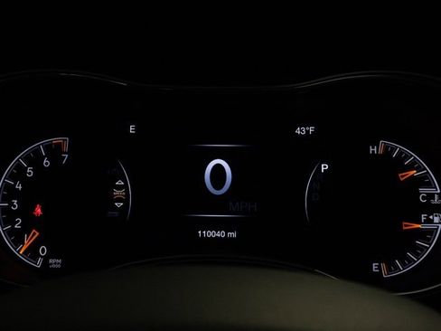 Used 2022 Jeep Grand Cherokee Limited image 11