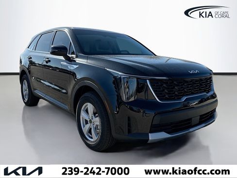 New 2026 Kia Sorento LX FWD image 1