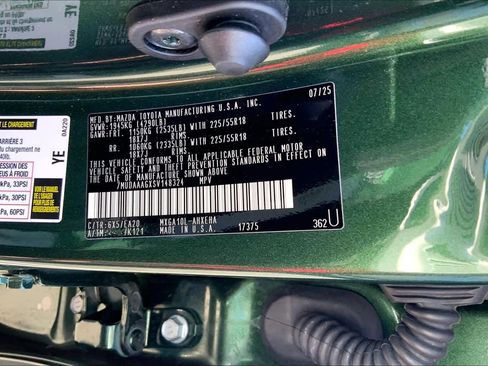 Used 2025 Toyota Corolla Cross XLE w/ Convenience Package image 29