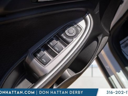 Used 2024 Chevrolet Malibu LT FWD image 17