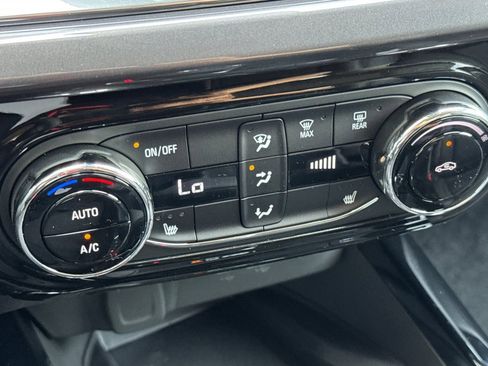 New 2026 Chevrolet Trax ACTIV FWD image 19