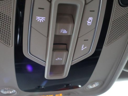 Used 2022 Audi Q8 Premium AWD/4WD image 53