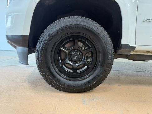 Used 2022 GMC Canyon AT4 AWD/4WD image 8