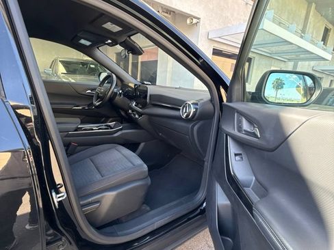 Used 2025 Chevrolet Equinox LT AWD/4WD image 20