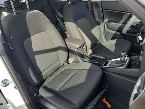 New 2026 Hyundai Venue SE image 17