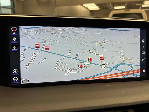 Used 2019 Lexus ES 300h w/ Premium Package FWD image 18