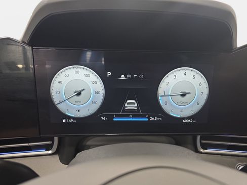 Used 2024 Hyundai Elantra SEL FWD image 18