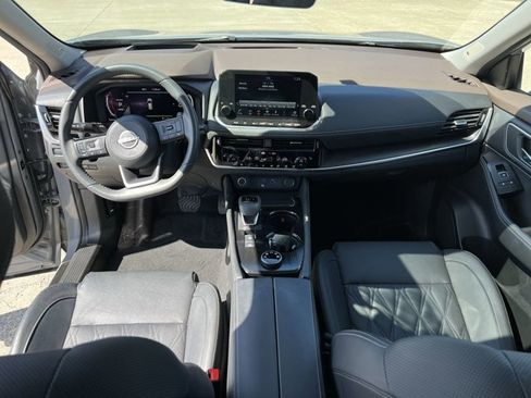 Used 2023 Nissan Rogue Platinum w/ Platinum Premium Package image 21