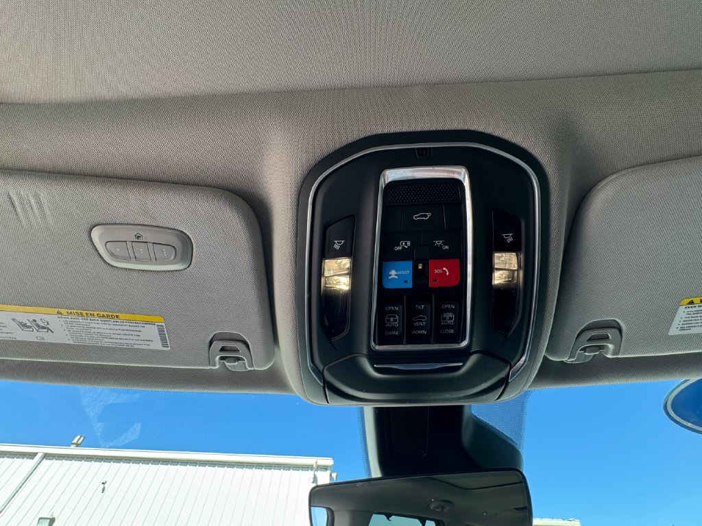 Used 2022 Jeep Wagoneer Series II w/ Convenience Group I AWD/4WD image 29