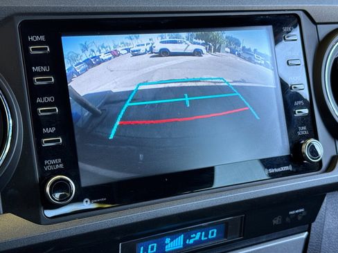 Used 2021 Toyota Tacoma TRD Off-Road image 18