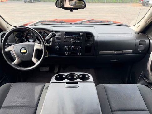 Used 2010 Chevrolet Silverado 1500 LT w/ Power Pack Plus AWD/4WD image 16