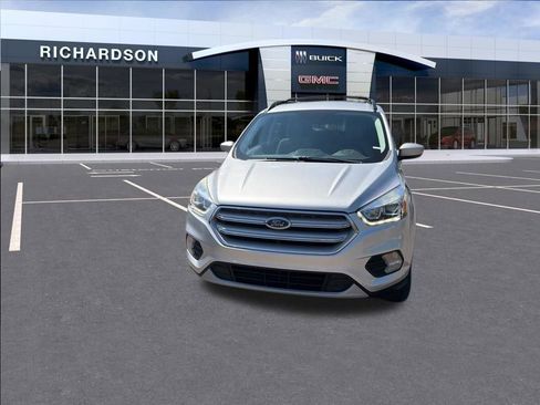 Used 2018 Ford Escape SEL FWD image 4
