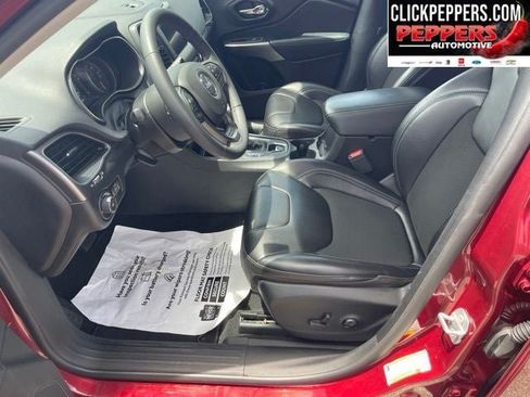 Used 2020 Jeep Cherokee Latitude Plus FWD image 14