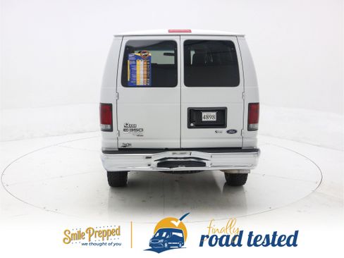 Used 2013 Ford E-350 and Econoline 350 XLT image 5