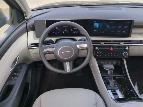 New 2026 Hyundai Tucson SEL image 19