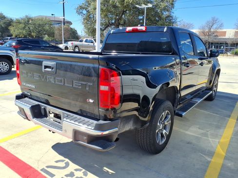 Used 2021 Chevrolet Colorado W/T w/ WT Convenience Package image 4