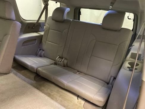 Used 2015 Chevrolet Suburban LTZ AWD/4WD image 24