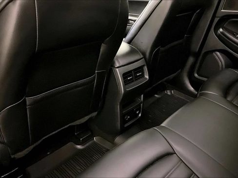 Used 2022 Ford Edge SEL w/ Convenience Package AWD/4WD image 10