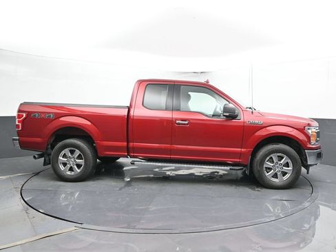 Used 2018 Ford F150 XLT w/ Equipment Group 302A Luxury AWD/4WD image 3