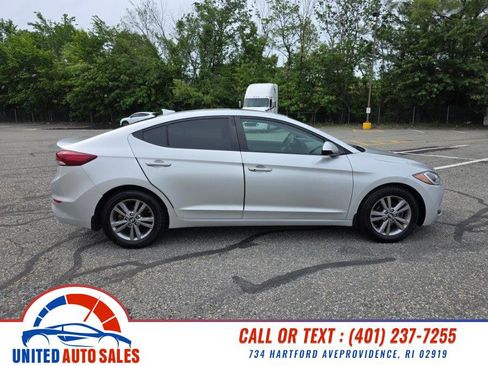 Used 2018 Hyundai Elantra Value Edition FWD image 6