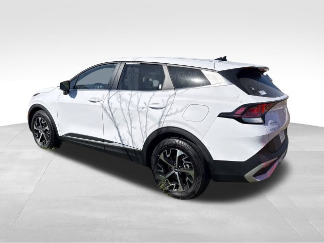 Used 2024 Kia Sportage EX FWD image 3