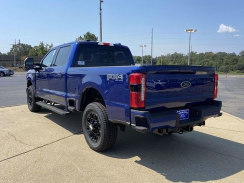New 2026 Ford F250 Lariat w/ Black Appearance Package image 24