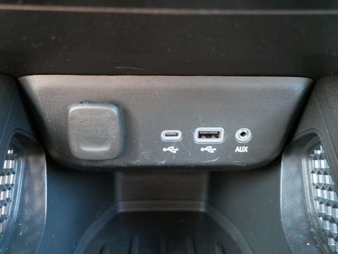 Used 2023 Chevrolet TrailBlazer LT AWD/4WD image 20