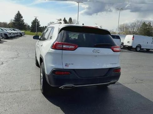 Used 2018 Jeep Cherokee Limited w/ Technology Group image 7