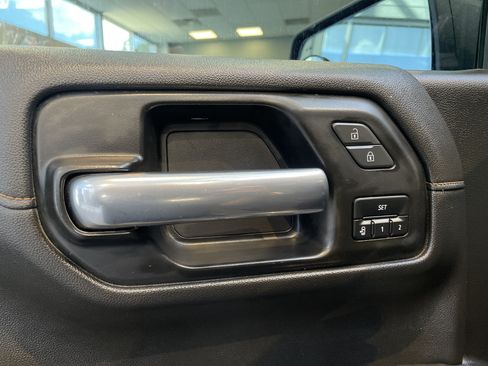 Used 2022 GMC Sierra 1500 AT4 w/ AT4 Preferred Package AWD/4WD image 15