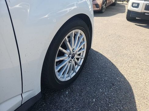 Used 2016 Ford C-MAX Energi SEL w/ Equipment Group 302A image 16