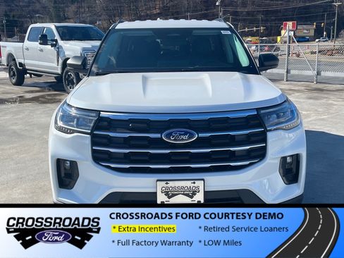 New 2026 Ford Explorer Active w/ Active Comfort Package AWD/4WD image 5