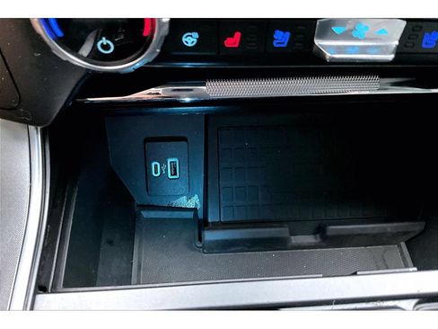 Used 2021 Ford F150 Limited AWD/4WD image 17