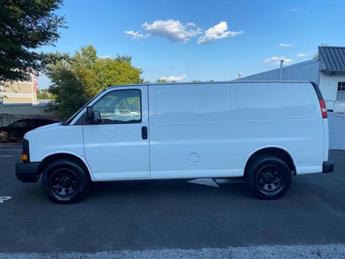 Used 2013 Chevrolet Express 1500 image 5